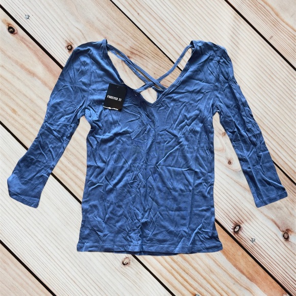 NWT Forever 21 Blue 3/4 Sleeve Top - Picture 3 of 3